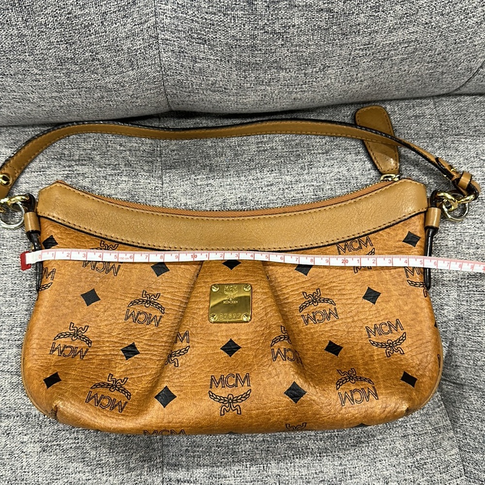 ๐ SOLD ๐ Authentic Vintage MCM Shoulder/Crossbody Bag - Picture 15 of 16